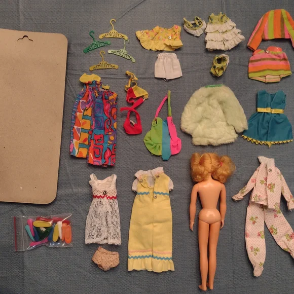 Doll Clothing & Accessories Set - Mixed Bright Colors - Picture 12 of 13